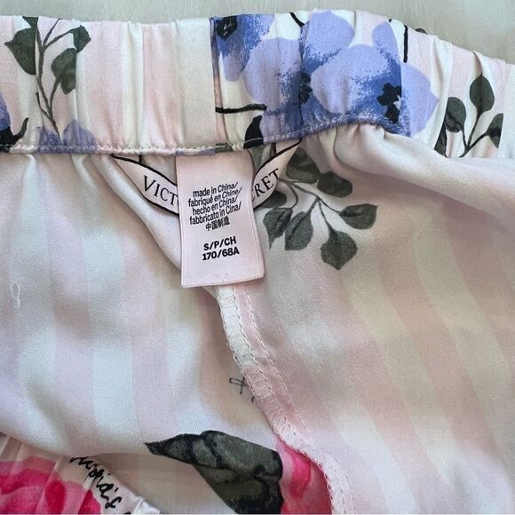 Victoria’s Secret Floral Satin Shorts - Picture 6 of 9